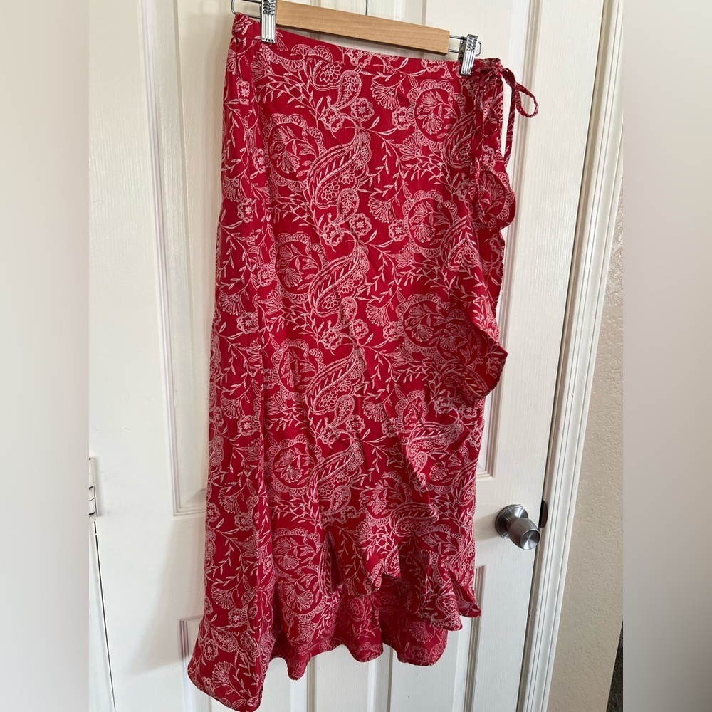 Picnic Red White Paisley Floral Wrap Midi Skirt M Tie Waist - Picture 9 of 12